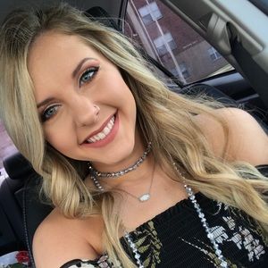 Meet your Posher, Audrey